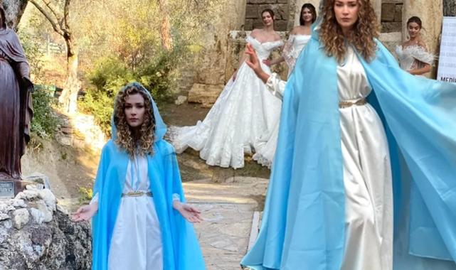 Meryem Ana, 250 bin dolarlık kıyafetiyle tarihi bir kez daha yaşattı... Hierapolis, Efes ve Meryem Ana'da tarihi gün