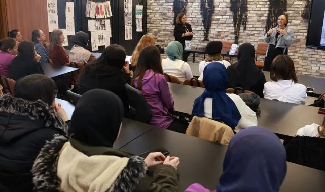 Modaya yön verenler Kocaeli'de gençlere cesaret aşıladı