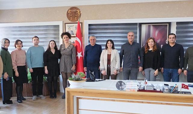 Öğretmenler Başkan Topaloğlu'nun yeni yılını kutladı