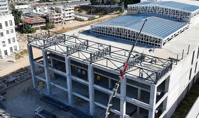 Serik Kongre ve Kültür Merkezi inşaatı devam ediyor