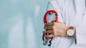 Aile sağlığı çalışanına sendikal haktan ötürü maaş cezası! Kesintilere dava açılacak