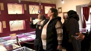 Alaşehir’den 86 kişilik kadın kafilesi Manisa’yı gezdi