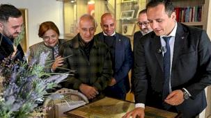 Ata Anı Evi'ne tarihi bağış