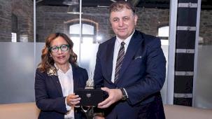 Başkan Tugay: Bize ihtiyaç duyan herkesin kapısını çalacağız