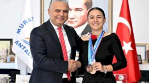 Başkan Uysal’dan şampiyona tebrik