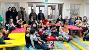 'Bir Hikâye Bir Neşe' projesi özel çocuklara sevinç oldu