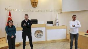 Burhaniye Belediyesi, çevre bilincini artırarak bu konuda faaliyetleriyle fark yaratıyor.