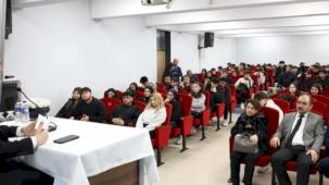 Bursa İnegöl'de 'Genç Bakış' ile gelişiyor