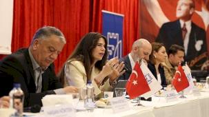 Çeşme'de 'Esnaf Buluşması' düzenlendi