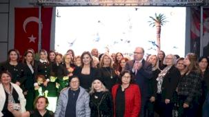 Egeli turizmcilerden Cumhuriyetin 101'nci yılına özel kutlama