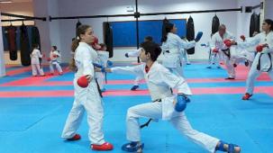 Geleceğin karatecileri yetişiyor