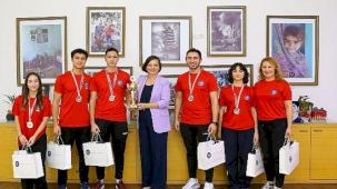 Karabağlar'ın gururu oldular