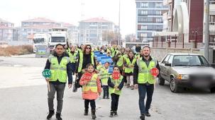 Konya Büyükşehir Öğrencilerin Okula Güvenle Gitmesi İçin 