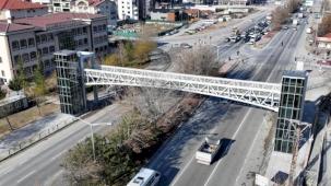 Konya’da yeniden inşa edilen Yaşar Doğu Yaya Üst Geçidi hizmete açıldı