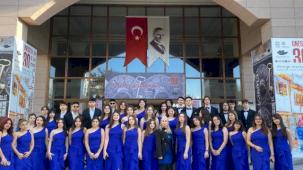 Manisa Büyükşehir Korosu, Korolar Maratonu’nda sahne aldı