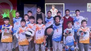 Milli basketbolcu Tarık Biberovic, İNO Barstow Okulları 