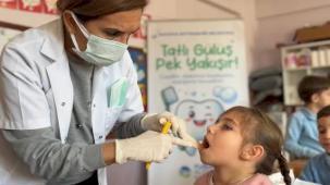 Sakarya'da miniklere ağız ve diş sağlığı taramaları devam ediyor