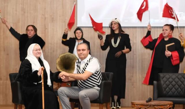 'Zamansız Kadınlar' düşten düşünceye Bursa Osmangazi'de anlatıldı