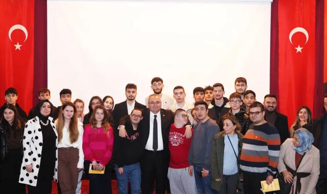 Ankara Keçiören'de Başkan Özarslan gençlerle buluştu