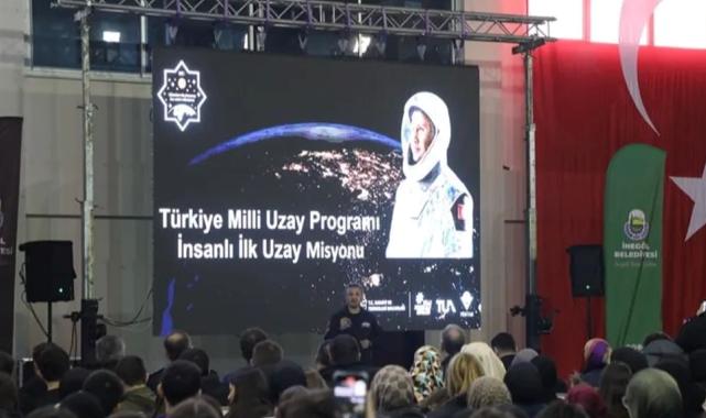 Astronot Alper Gezeravcı Bursa İnegöl'de öğrencilerle buluştu