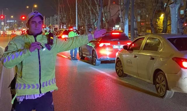 Bursa'da eski yılın son, 2025'in ilk saatlerinde denetimler hız kesmedi