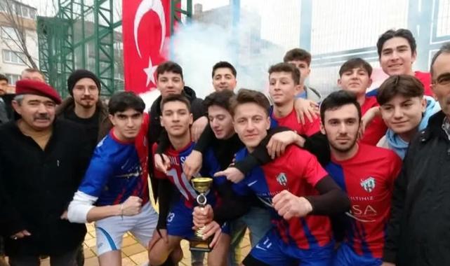 FADIL-DER futbol turnuvasının şampiyonu Dereyüzü oldu