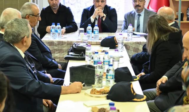 İzmir Bornova'da sivil toplumla el ele