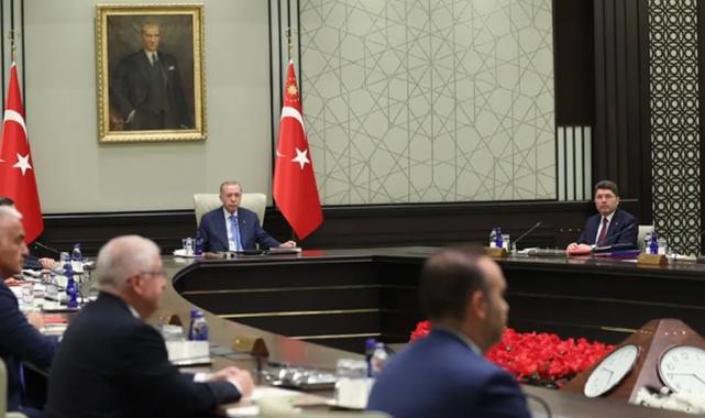 Kabinenin gündemi yine yoğun
