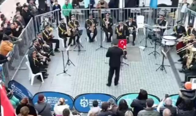 Kocaeli Büyükşehir Bandosu'ndan'Efsane' konser