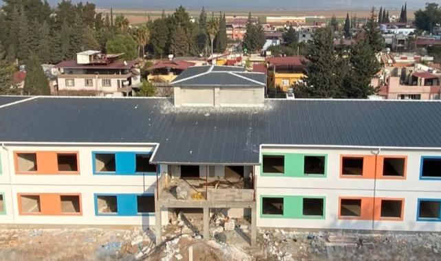 Kocaeli, elini Hatay'dan çekmedi... Hatay’daki okulun kabası bitti, ince işçiliği başladı