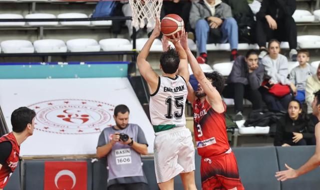 Sakarya Büyükşehir Basketbol takımı Gemlik’e konuk oluyor