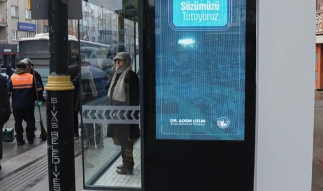 Sivas’ta yeni akıllı ve kapalı duraklar hizmete sunuldu