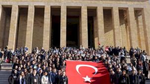 6,5 milyonu aşkın kişi Ata'nın huzuruna çıktı