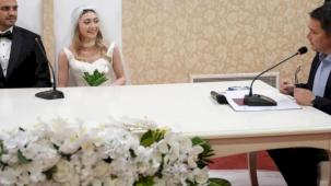Bursa Osmangazi’de 1 yılda 6 bin 636 nikah kıyıldı