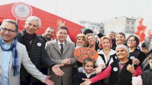 Bursa Osmangazi’de sanat ve kütüphane çadıra taşındı