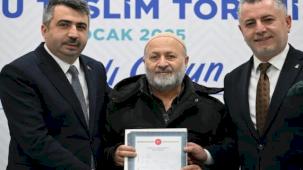 Bursa Yıldırım’da 960 hak sahibi tapularını teslim aldı