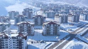 Elbistan'da afetzedeler yeni yuvalarına yerleşiyor