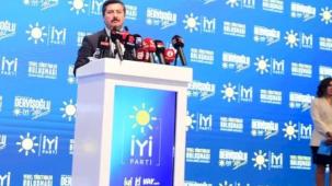 Ercan Özel İyi Parti Yerel Yönetimler Toplantısı'nda konuştu