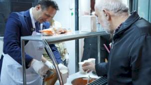 İzmir Bornova'da her sabah güne sıcak başlangıç