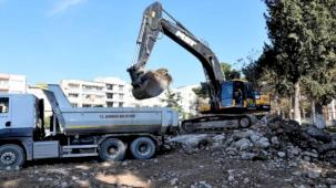 İzmir Bornova’ya ücretsiz halk otoparkı geliyor