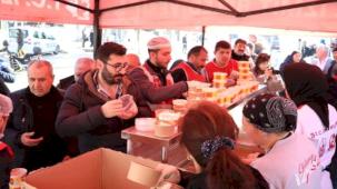 İzmit Darıca'da sıcak yemek hizmetine devam