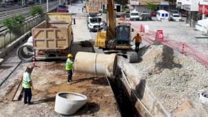 Konya Büyükşehir 1 yılda 574 km yeni şebeke hattı yaptı