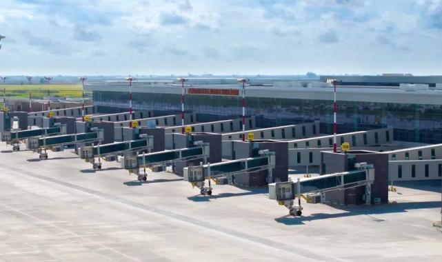 Türkiye'nin 58. gökyüzü kapısı Çukurova'ya 14 bin uçak iniş kalkış yaptı