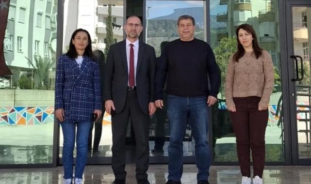 Antalya'da Kumluca İlçe Müftüsü'nden Spor Müdürlüğü'ne ziyaret!
