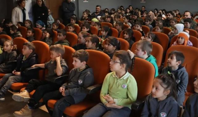 Hakkaniyeli çocuklar İzmit Belediyesi'nin etkinliğinde buluştu