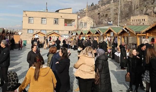 Kayseri Talas'ta Antika Pazarı'na kar engeli