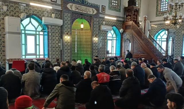 Kocaeli'de Akça Camii ibadete yeniden açıldı