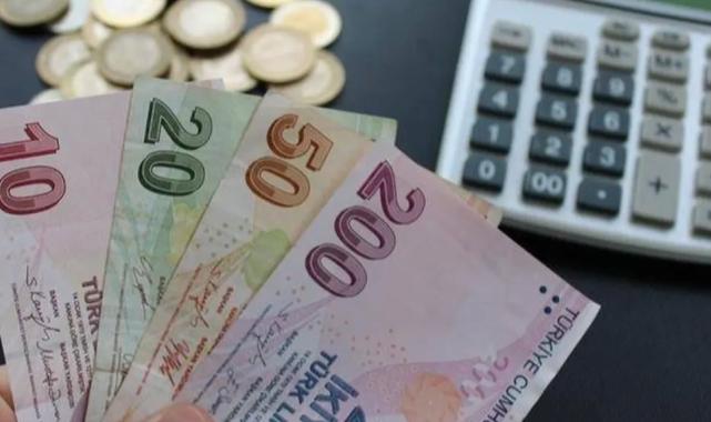 Maaşlar hesaplara yatıyor