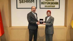 Bakan Göktaş Başkan Altay'ı ziyaret etti