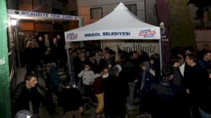 Bursa İnegöl'de farklı camilerde kandil ikramı yapıldı